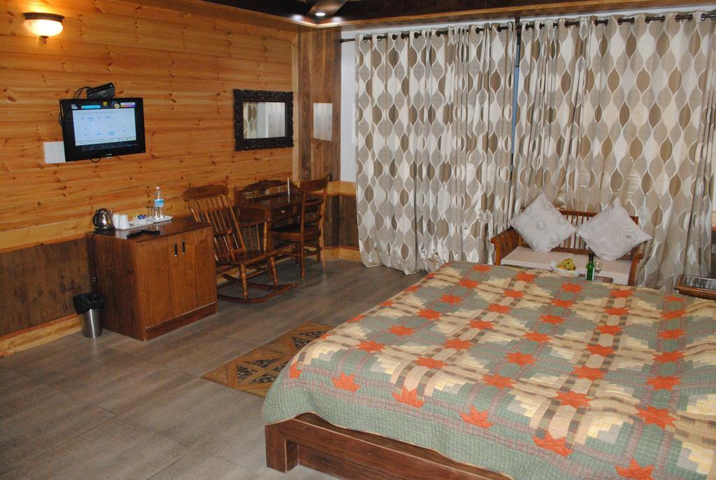 Vivaan The Sunrise Resort Manāli Extérieur photo