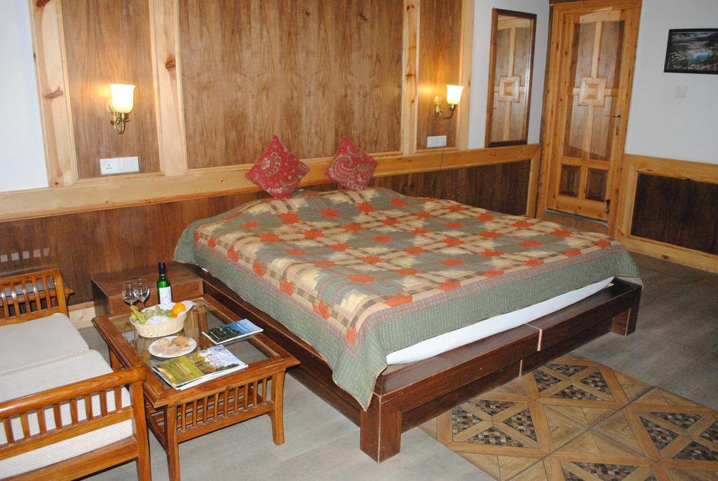 Vivaan The Sunrise Resort Manāli Extérieur photo