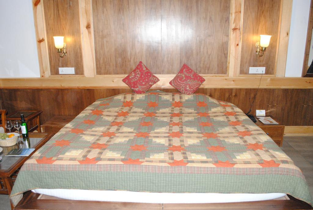 Vivaan The Sunrise Resort Manāli Extérieur photo