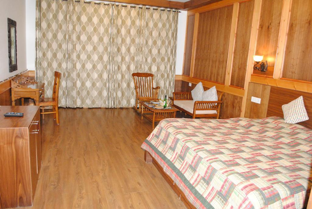 Vivaan The Sunrise Resort Manāli Extérieur photo