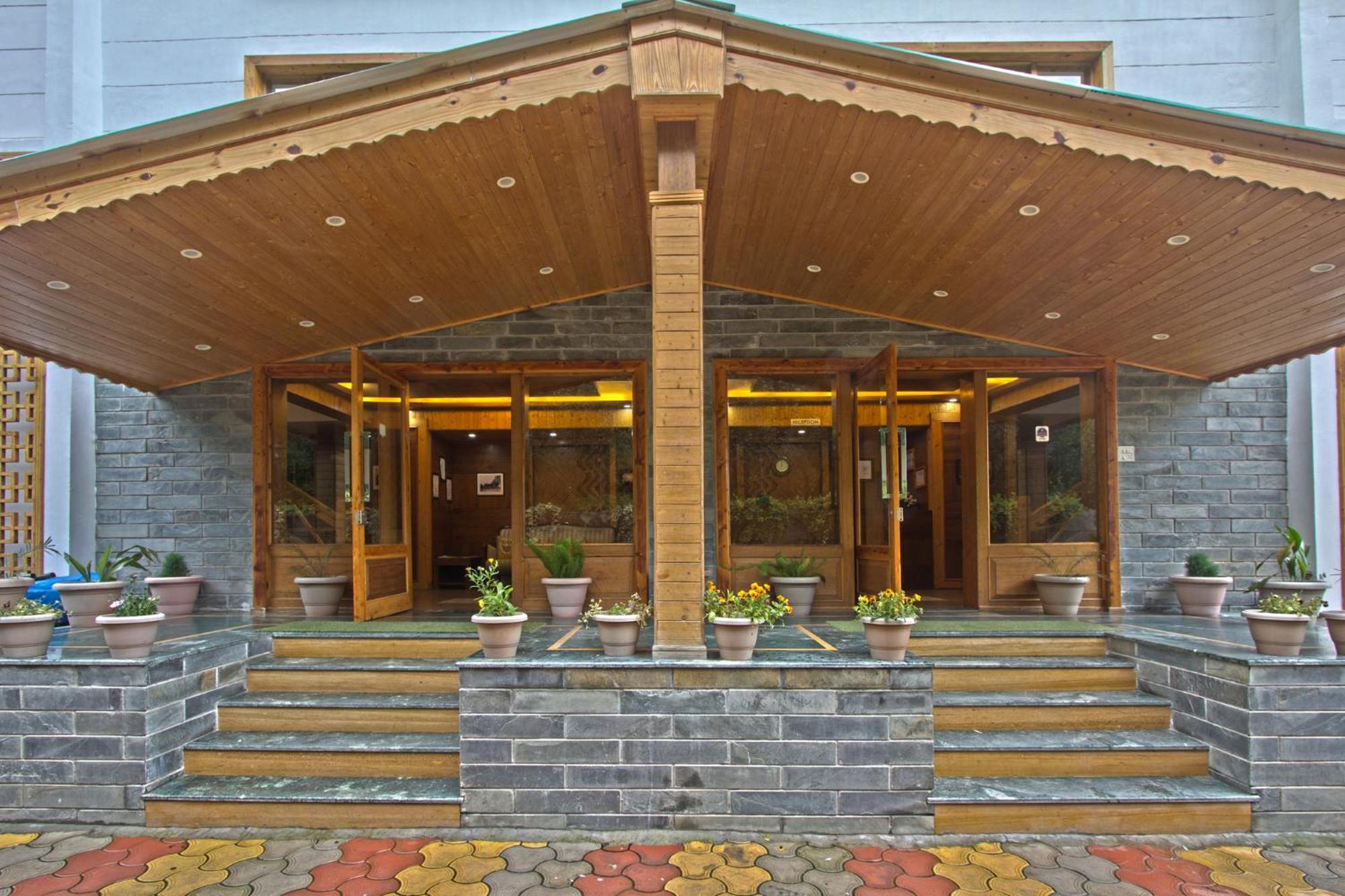 Vivaan The Sunrise Resort Manāli Extérieur photo