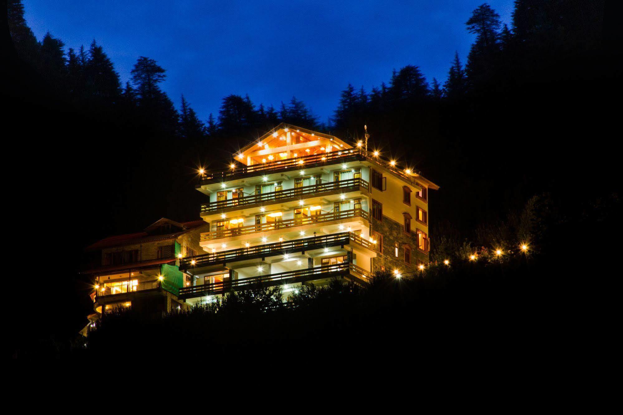 Vivaan The Sunrise Resort Manāli Extérieur photo